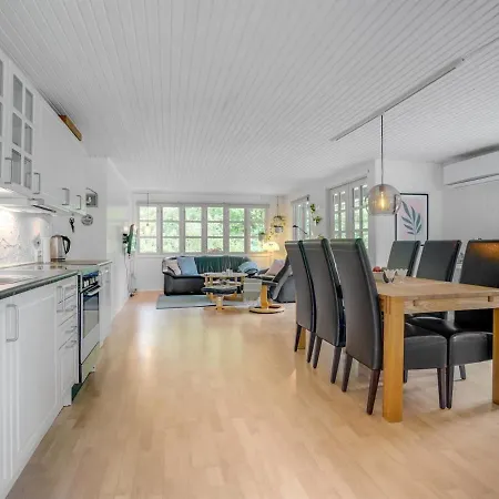 Sunaj - From The Sea In Ne Jutland By Interhome Hals