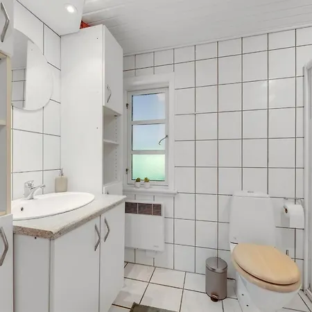 Feriehus Sunaj - From The Sea By Interhome Hals